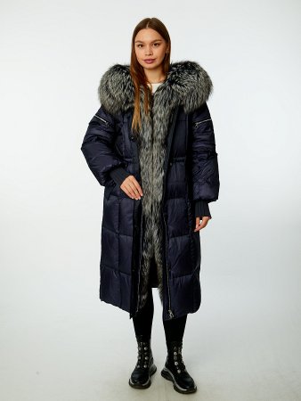Длинный пуховик с капюшоном и отделкой мехом лисицы