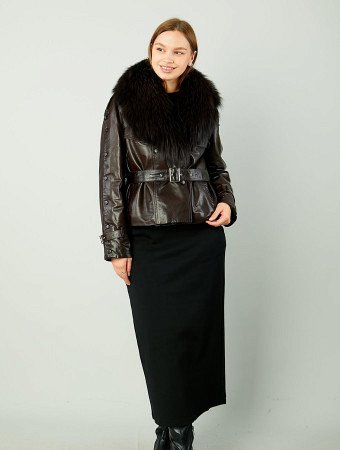 Стильная куртка из натуральной кожи