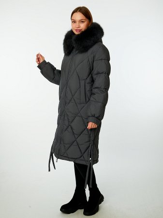 Стеганый пуховик с капюшоном