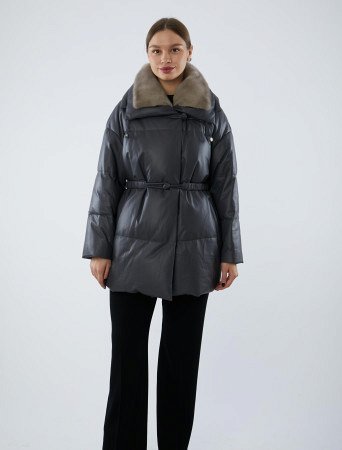 Удлиненная куртка со съемным воротником из меха норки