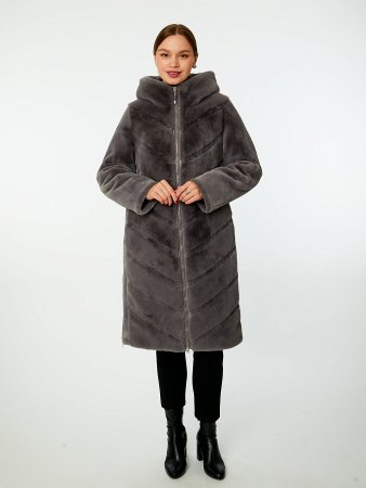 Пальто из искусственного меха с капюшоном