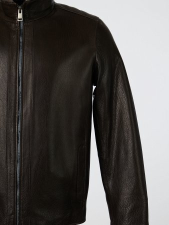 Кожаная куртка на мехе с воротником стойкой