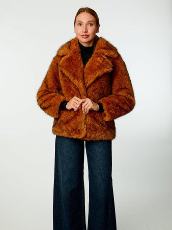 Укороченная шуба из экомеха