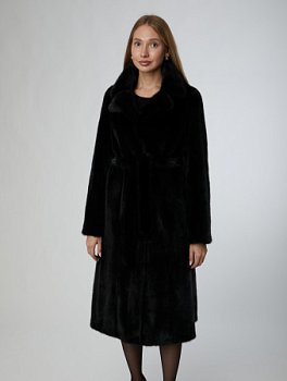 Шуба из меха норки с английским воротом