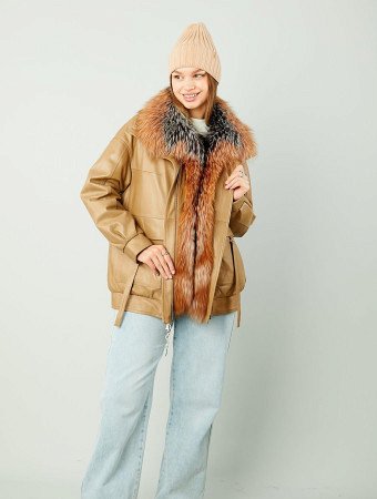 Утепленная куртка из натуральной кожи с отделкой мехом лисы