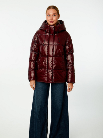 Пуховик женский стёганый с капюшоном