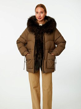 Пуховик женский с натуральным мехом