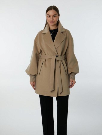 Укороченное пальто с трикотажными манжетами