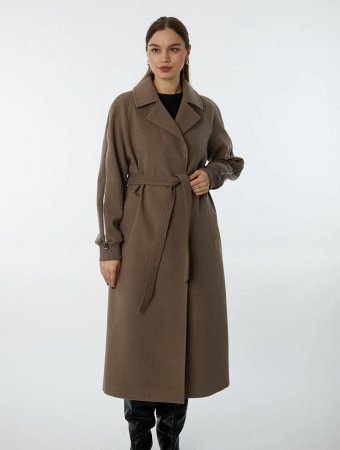 Классическое пальто с английским воротником и поясом