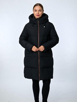 Пуховик женский с капюшоном 