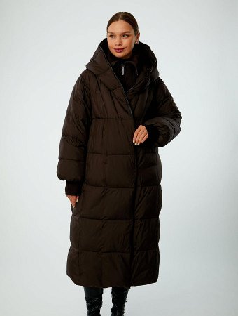 Пуховик женский удлинённый с капюшоном