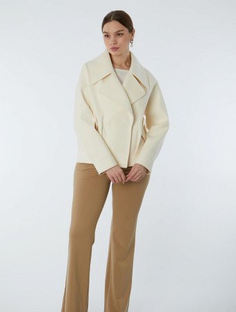 Драповая куртка с английским воротником