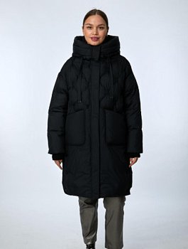 Пуховик женский стёганый с капюшоном