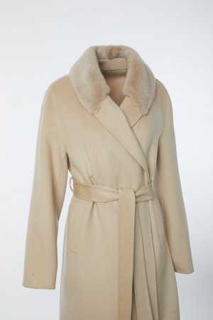 Пальто из натуральной австралийской шерсти с отделкой из норки
