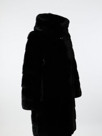 Шуба из меха норки с капюшоном