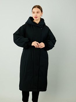 Утепленный плащ с капюшоном