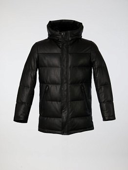 Удлиненный кожаный пуховик с капюшоном