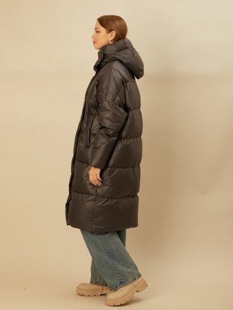 Пуховое стёганое пальто с капюшоном