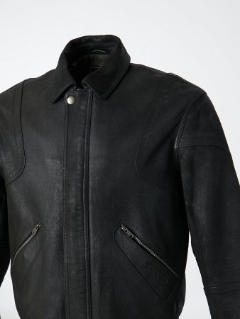 Стильный бомбер из натуральной кожи