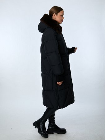 Пуховик женский с капюшоном удлинённый