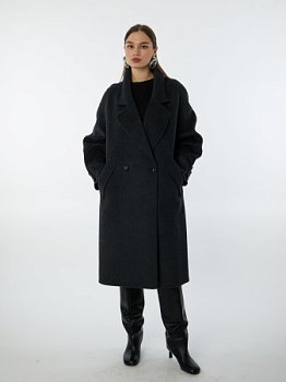 Пальто из натуральной шерсти без подклада