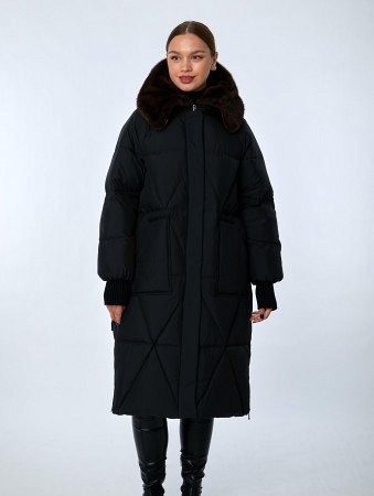 Пуховик женский с капюшоном удлинённый