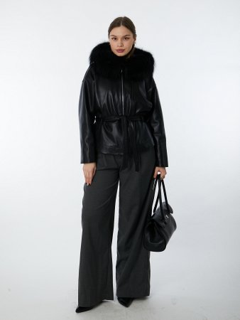 Утепленная куртка из натуральной кожи с капюшоном