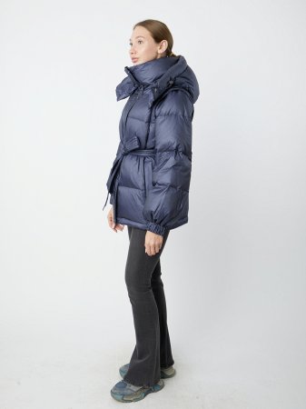 Пуховик с капюшоном и съемными рукава