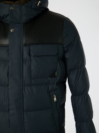 Укороченный пуховик с капюшоном