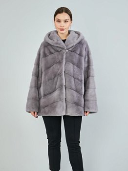 Шуба из норки с капюшоном