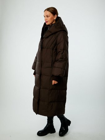 Пуховик женский удлинённый с капюшоном