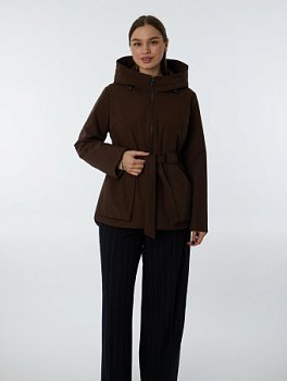 Демисезонная куртка с поясом