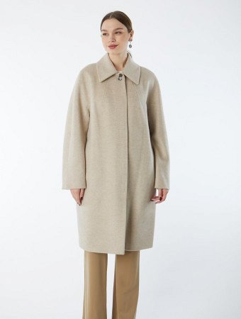 Демисезонное пальто с отложным воротником